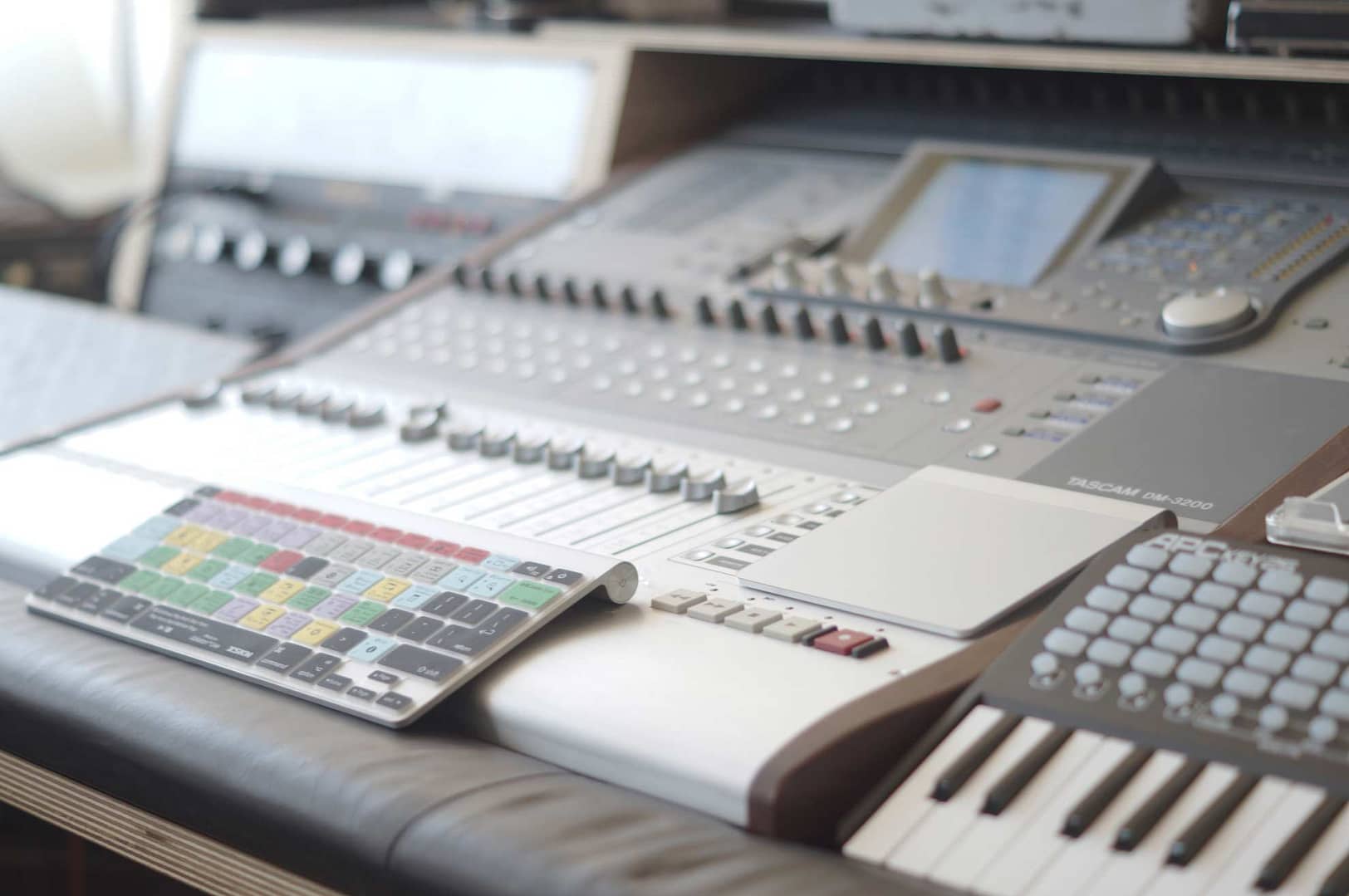 TASCAM-low