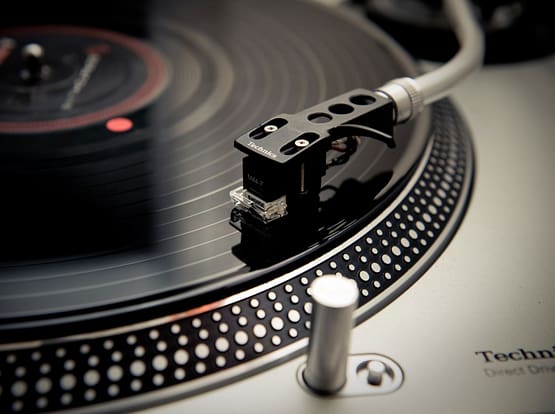 Vinyl Rip (per side)<br/>w/  hi-end converter & needle<br/>excl. shipping
